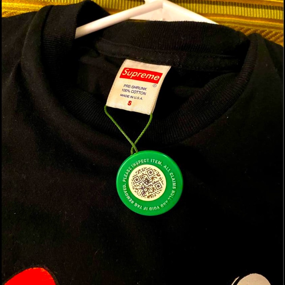 Original Brand new Supreme t shirt with tag